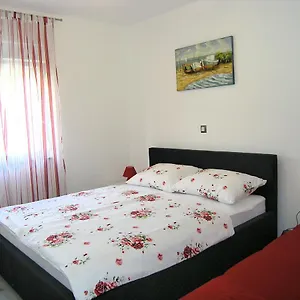 Ante Apartment Krk Town