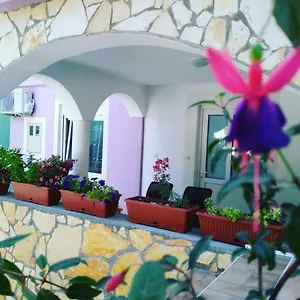 Ema & Sea Apartment's With Free Private Parking Apartment Pula
